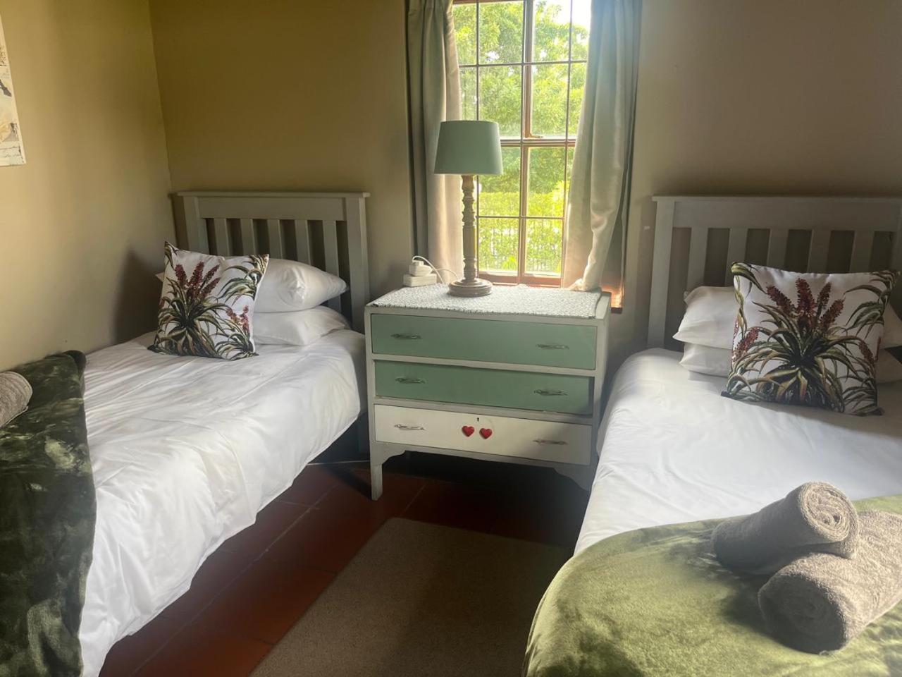 Aan de Bergen Hotel Swellendam Buitenkant foto