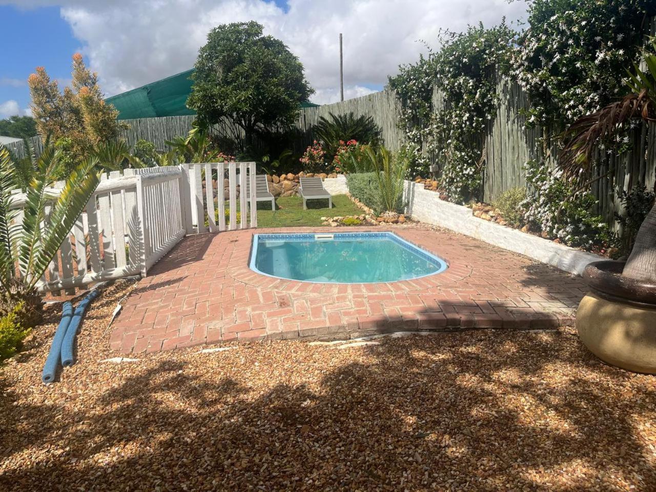 Aan de Bergen Hotel Swellendam Buitenkant foto